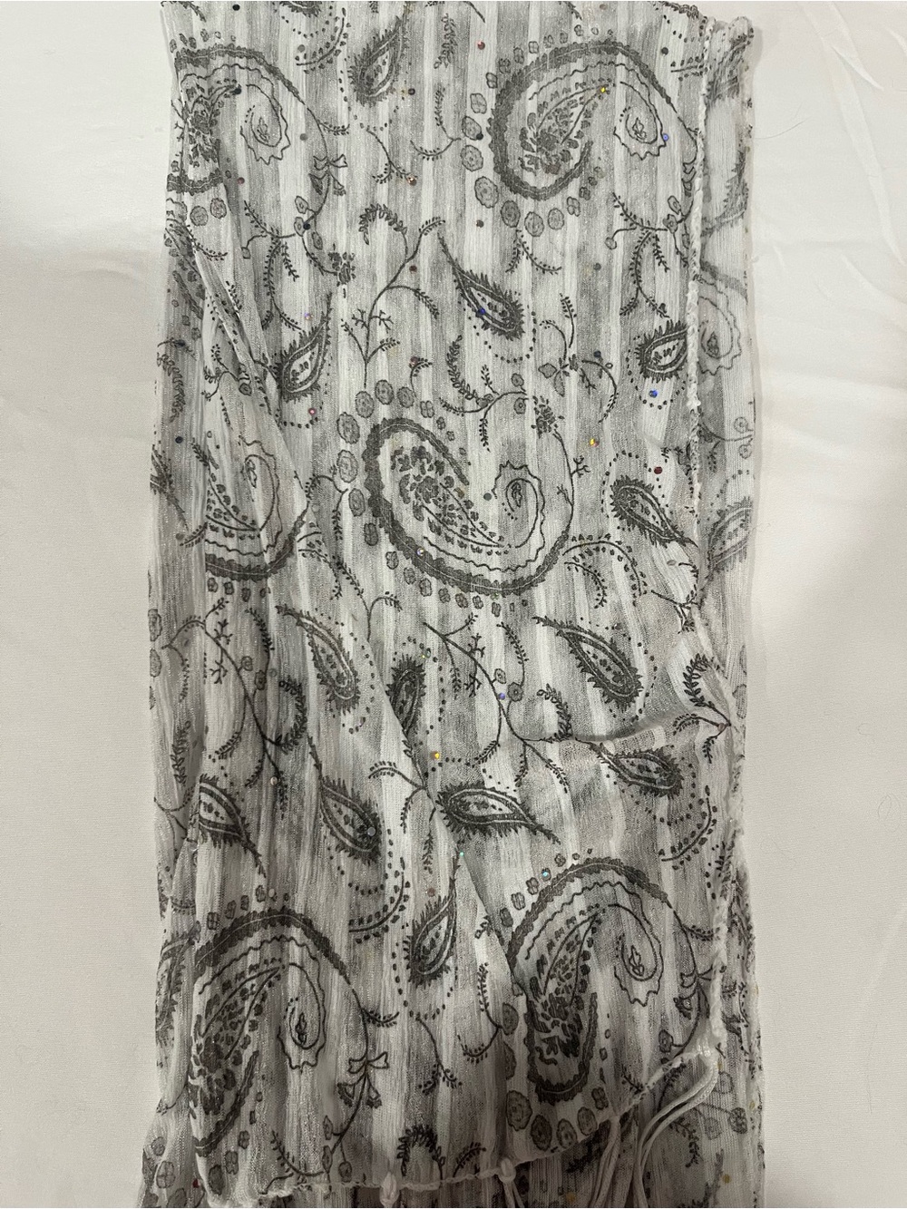 Y2K Lavello Women’s White/Gray Scarf Sequin Fringe